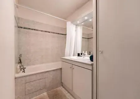 Apartment T2 Bord De Garonne - Parking - Clim - Piscine Toulouse