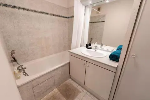 T2 Bord De Garonne - Parking - Clim - Piscine * Toulouse